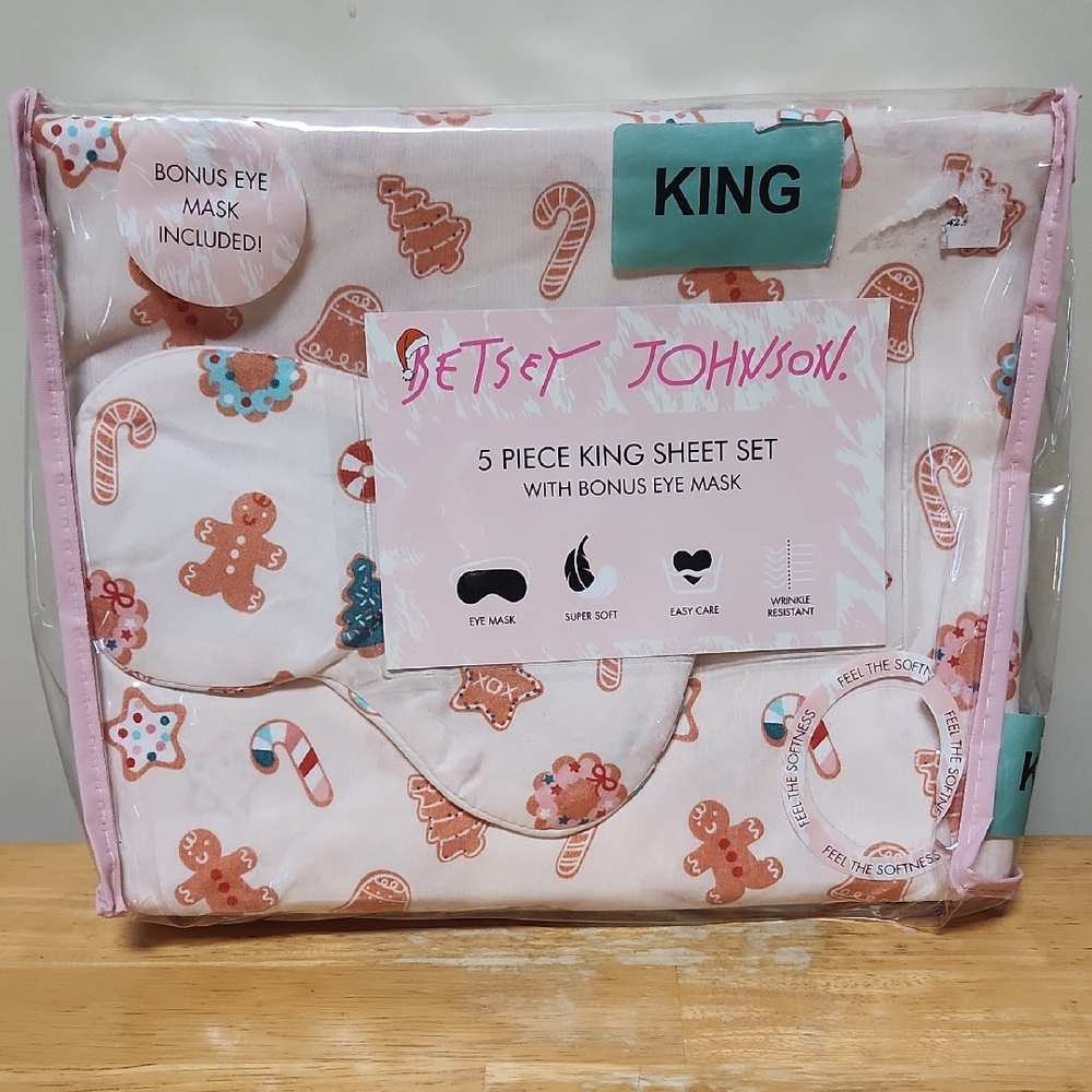 Betsey Johnson Christmas Sheet Set